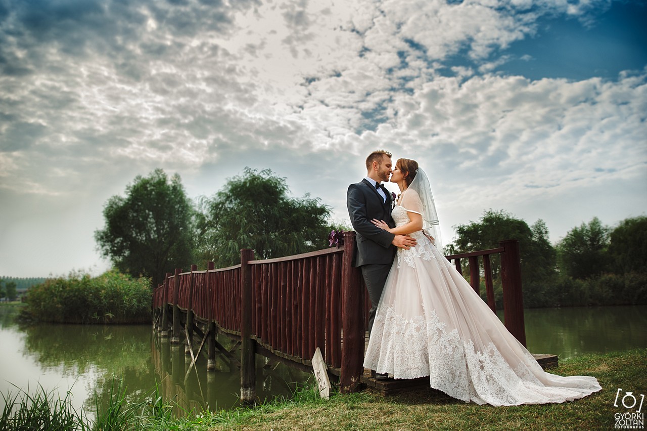 kreatív érzelmes esküvői fotó budapest vidék országszerte