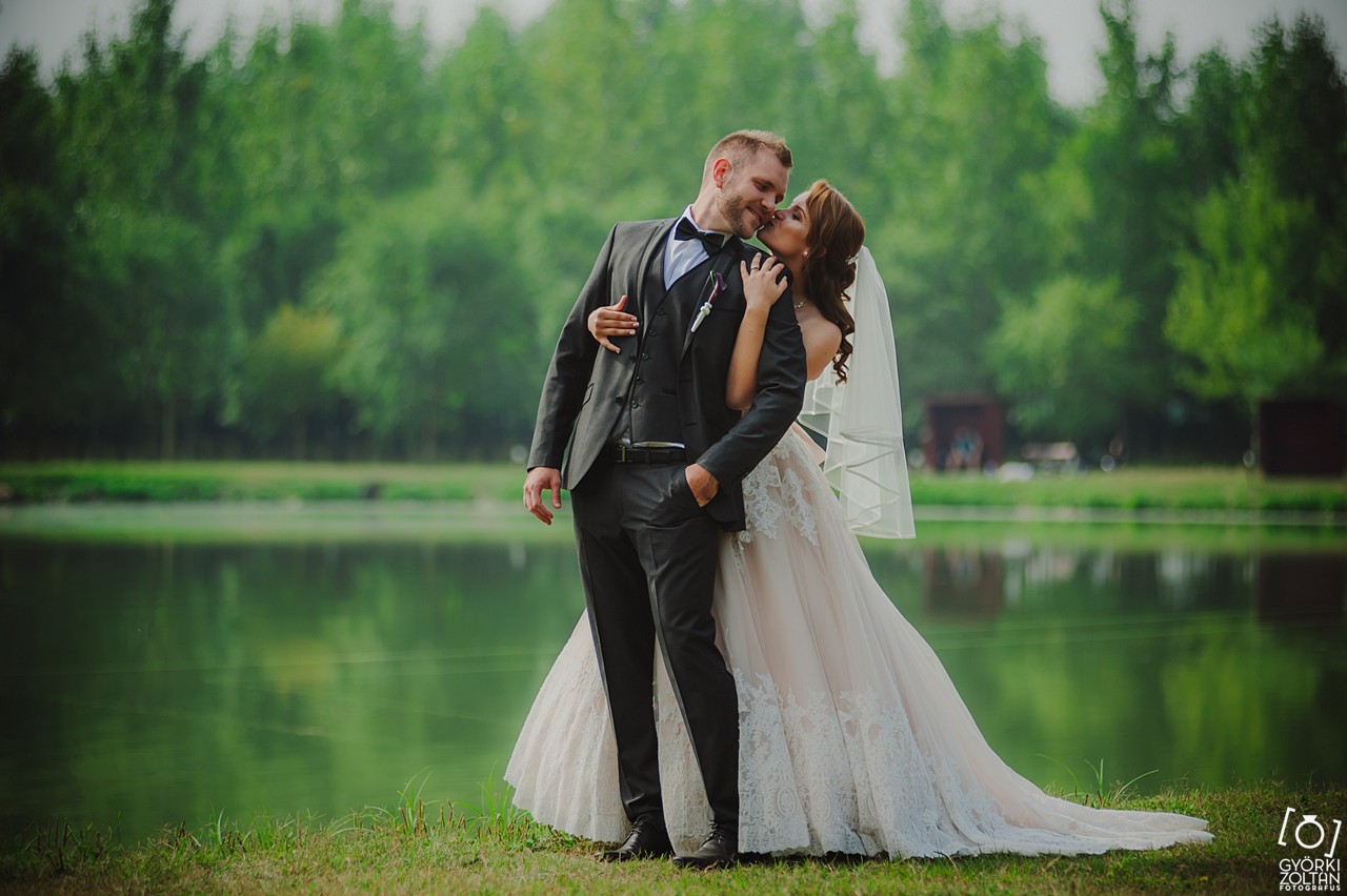 kreatív érzelmes esküvői fotó budapest vidék országszerte